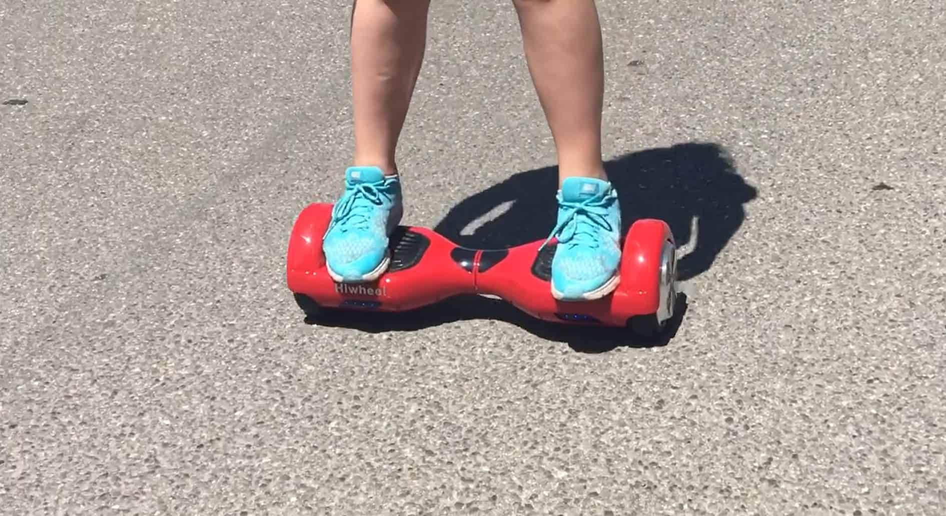 Hoverboard Hiwheel Q3: Recensione, unboxing e test su strada