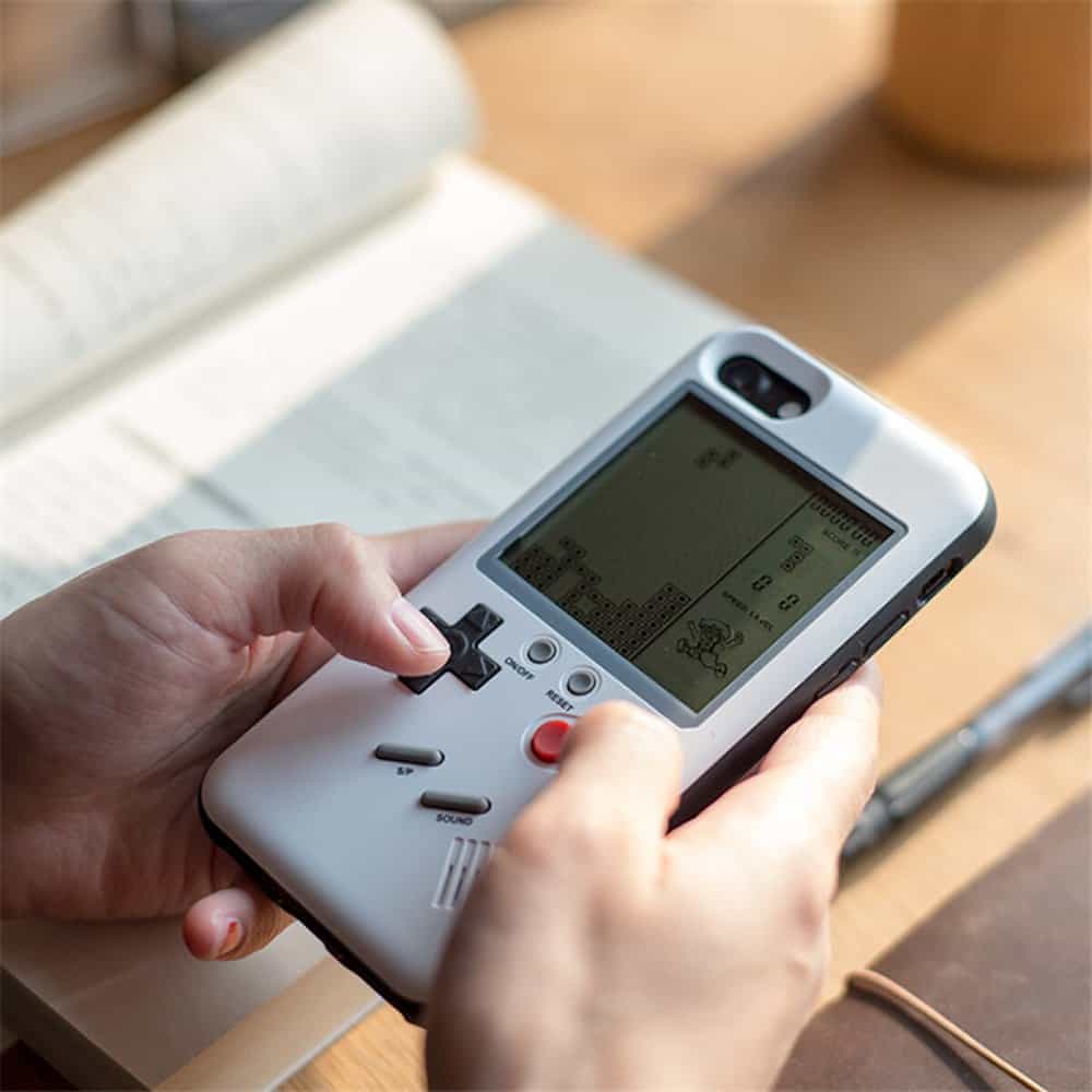 Gioca a Tetris con il tuo iPhone con questa cover
