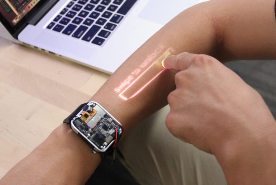 LumiWatch: l’orologio che porta il touchscreen sulla tua pelle