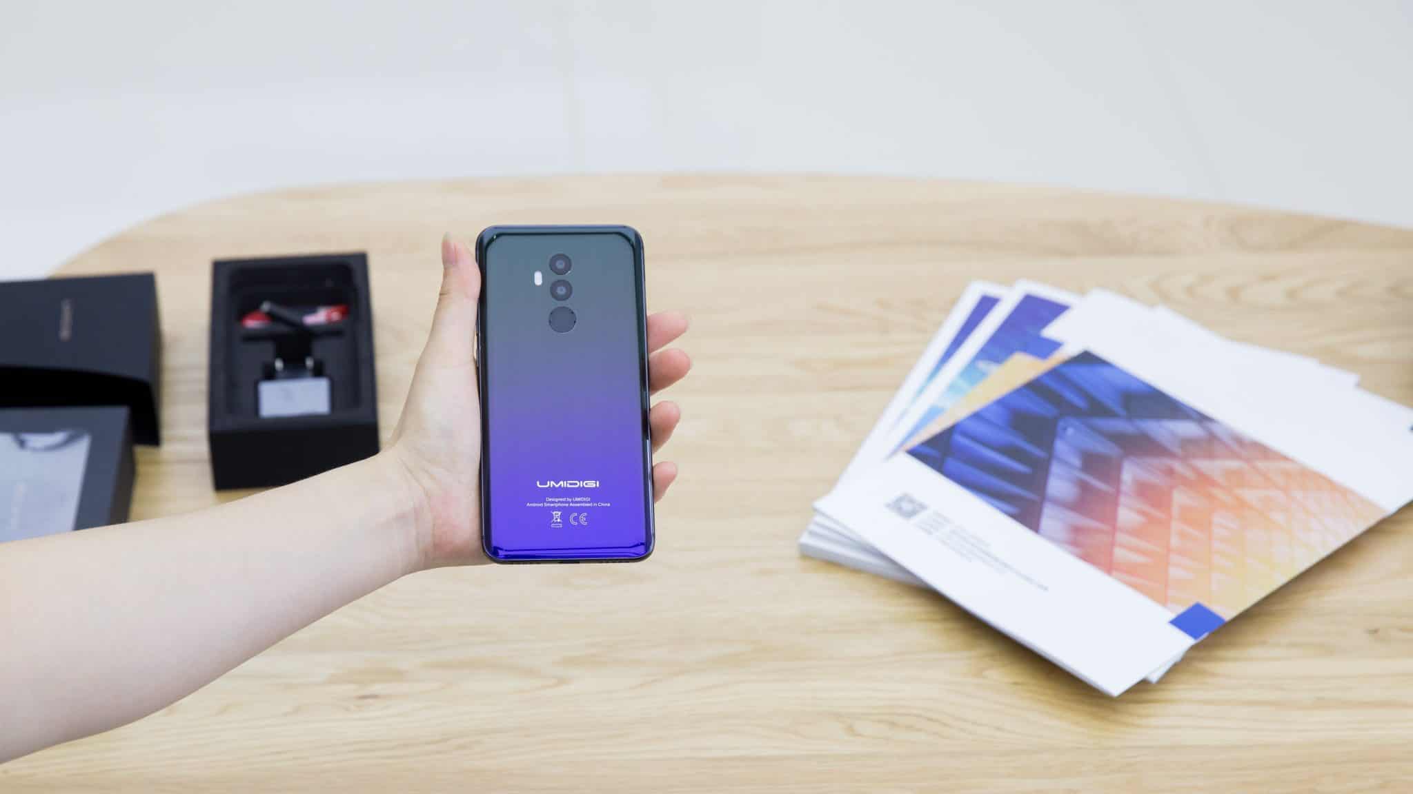 Recensione Umidigi Z2: un bel clone di Huawei P20 o di iPhone X?