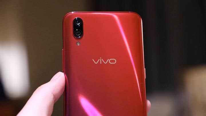 Vivo X23 schermo enorme senza frame e 8 GB di RAM a 440 euro [Foto e Test]