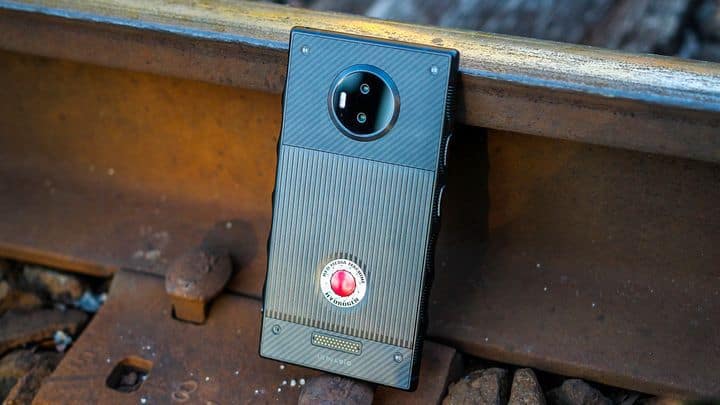 RED Hydrogen One: il primo smartphone con schermo olografico