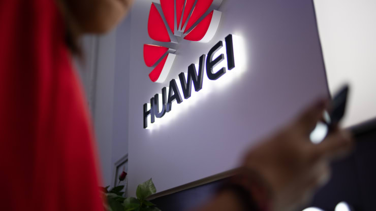 Huawei ha spedito oltre 240 milioni di telefoni nel 2019 grazie alla serie Mate / P