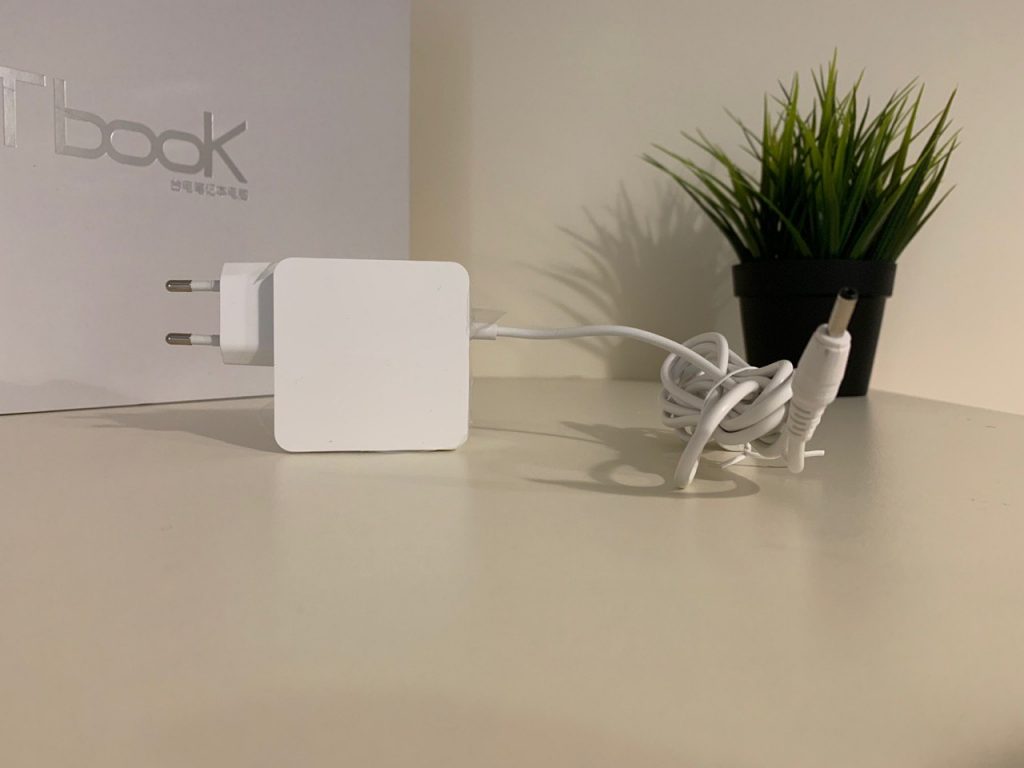 Teclast F7 Plus charger