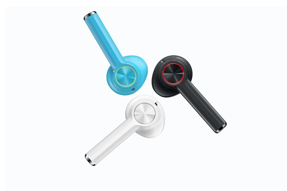 Le cuffie wireless OnePlus Buds avranno una autonomia di 30 ore