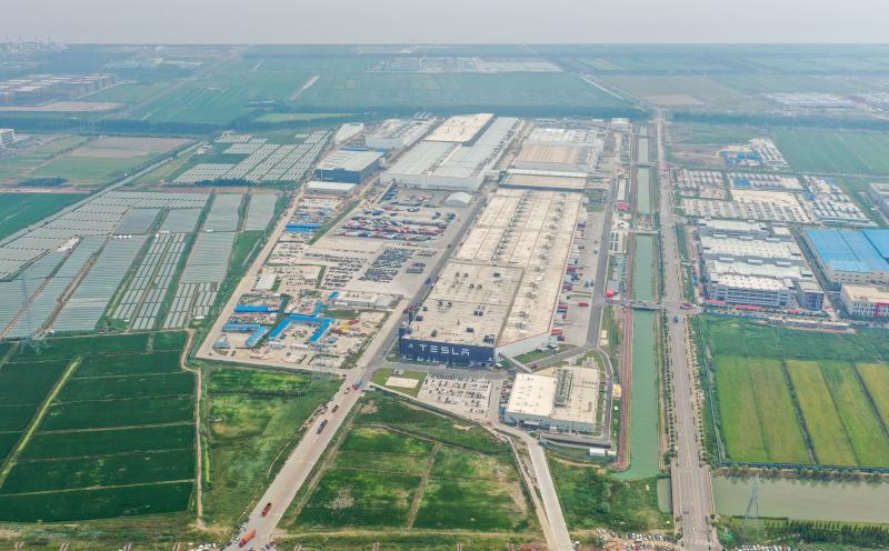 Completata la struttura principale di Tesla Giga Shanghai, Model Y dal 2021