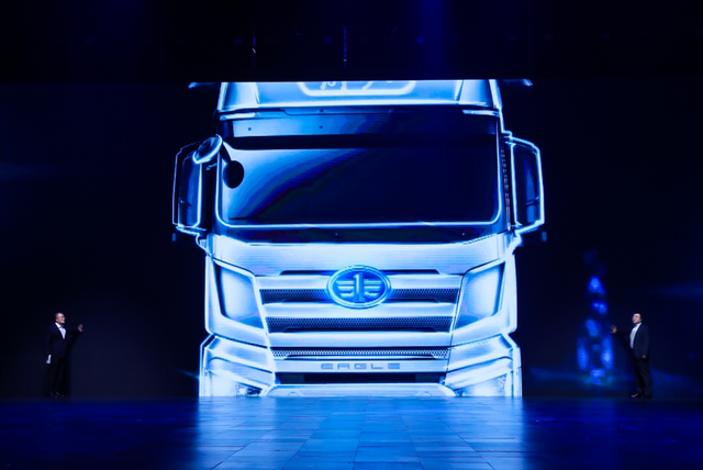 Il produttore cinese FAW Jiefang lancia un autocarro con pilota automatico L3