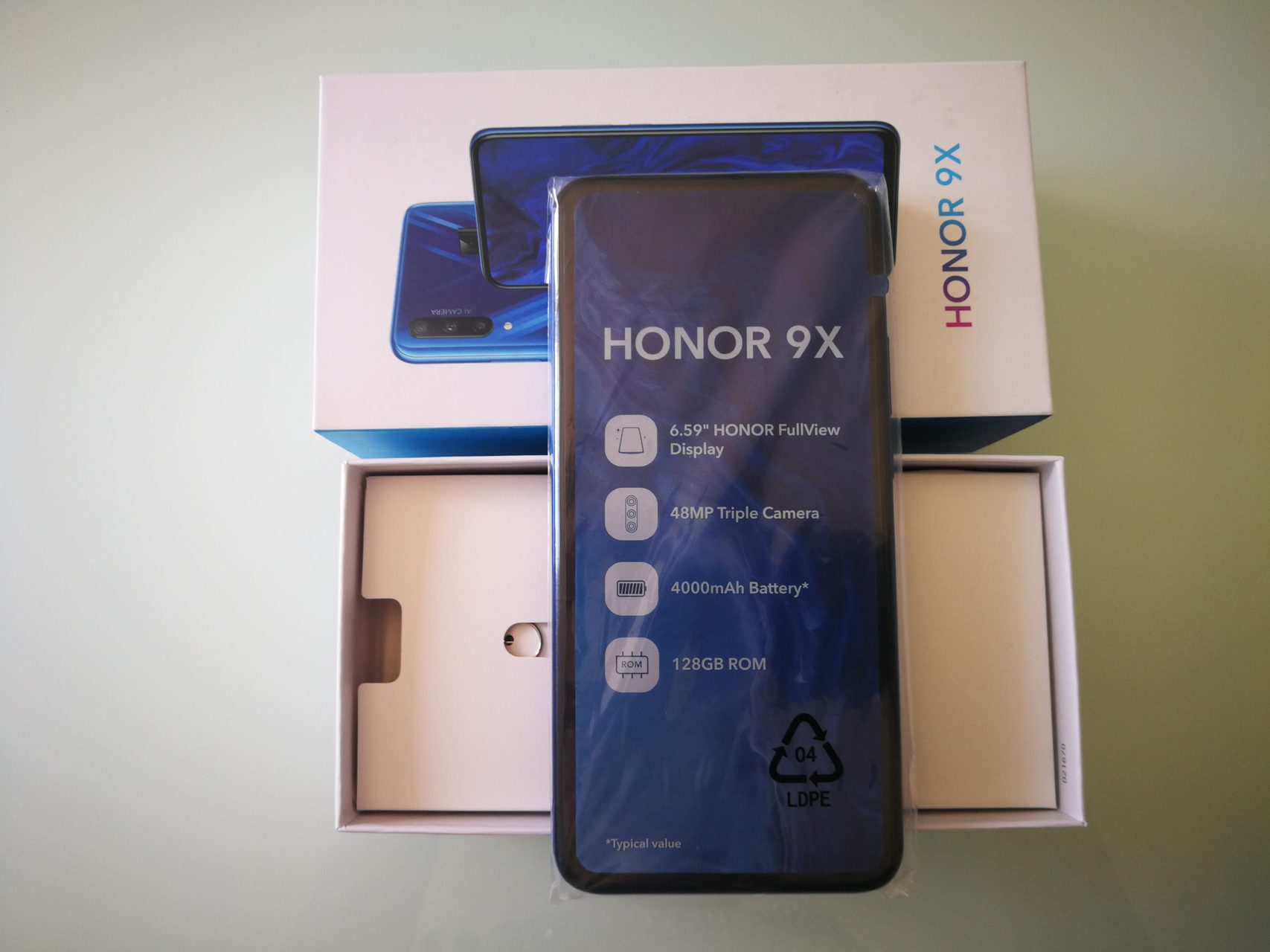 Honor 9X: grande display, camera pop-up e tutti i servizi Google