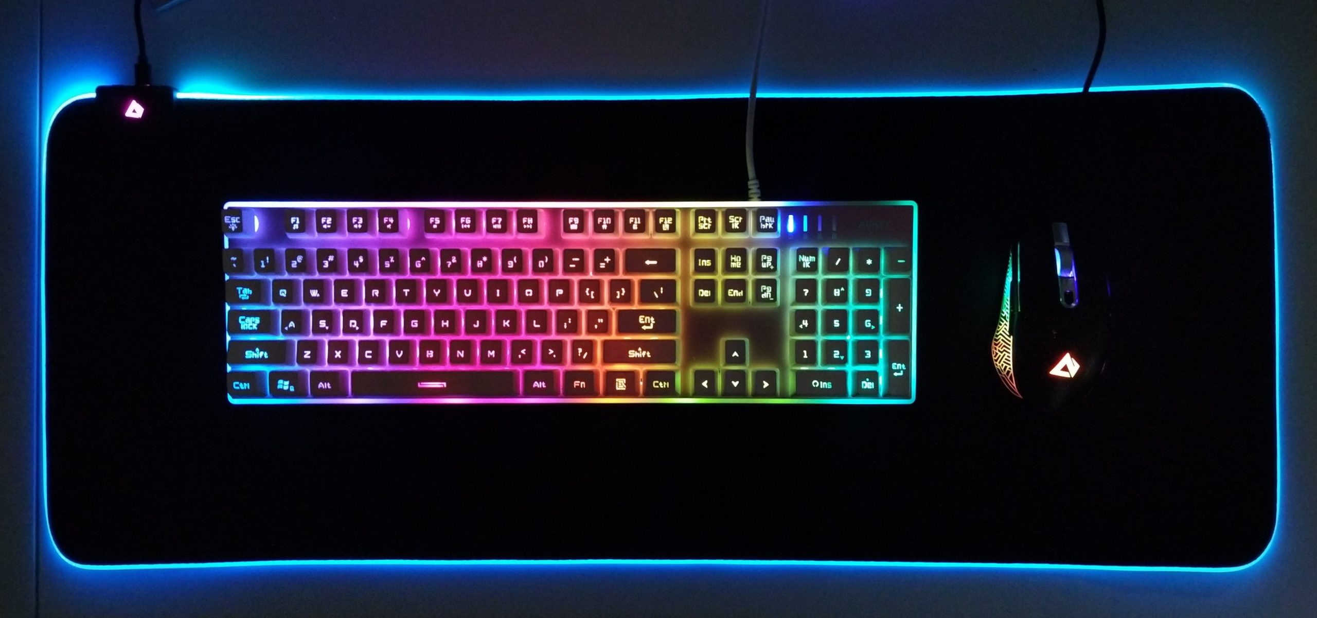Aukey Tappetino Mouse RGB: per un setup unico