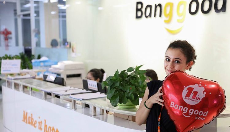 Acquistare su Banggood con PostePay: conviene?