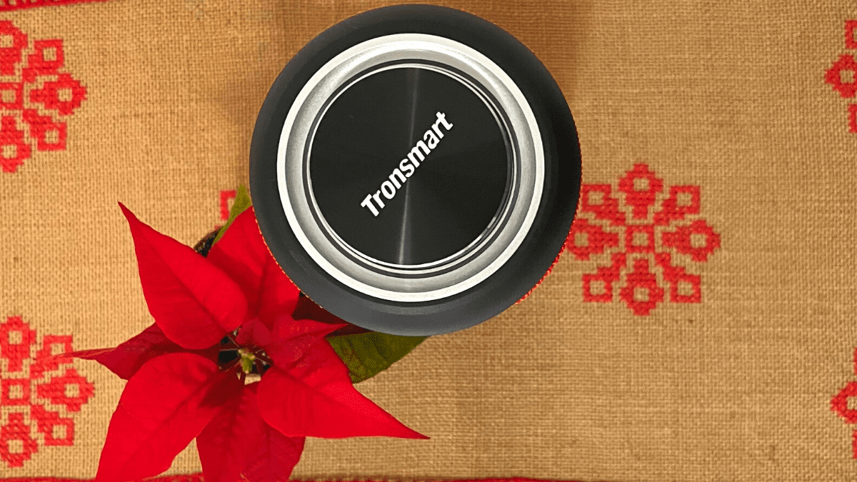 Cassa Bluetooth Tronsmart T6 Plus Upgrade Edition rossa per Natale